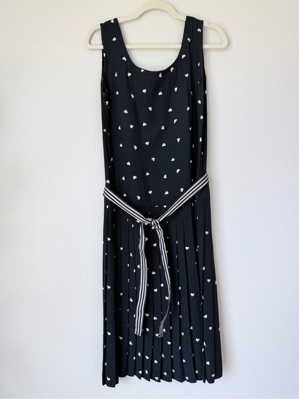 Vintage Virgo II Heart Print Pleated Midi Dress Belted Sz 8 USA